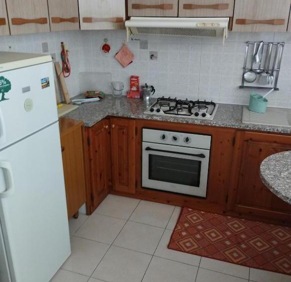 Casa Vacanza Anna Con Vista Balcone La Laguna ,situata A 5 Minuti Dal Centro A Piedi