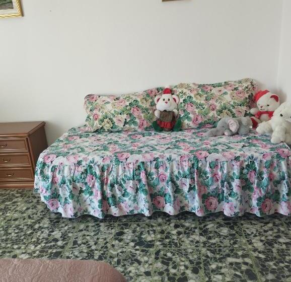 Casa Vacanza Anna Con Vista Balcone La Laguna ,situata A 5 Minuti Dal Centro A Piedi
