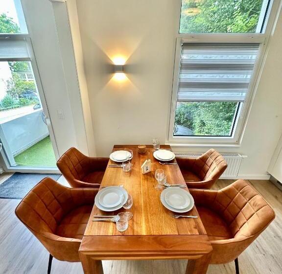 Exklusives City Apartment Im Herzen Oldenburgs Mit Balkon Und Parkplatz A36