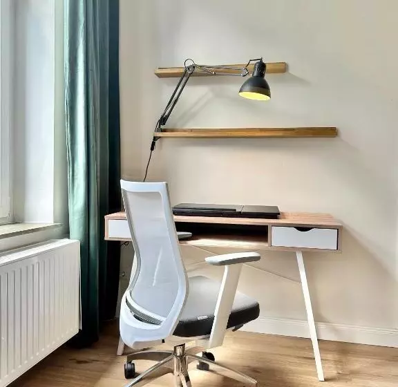 Exklusives City Apartment Im Herzen Oldenburgs Mit Balkon Und Parkplatz A36