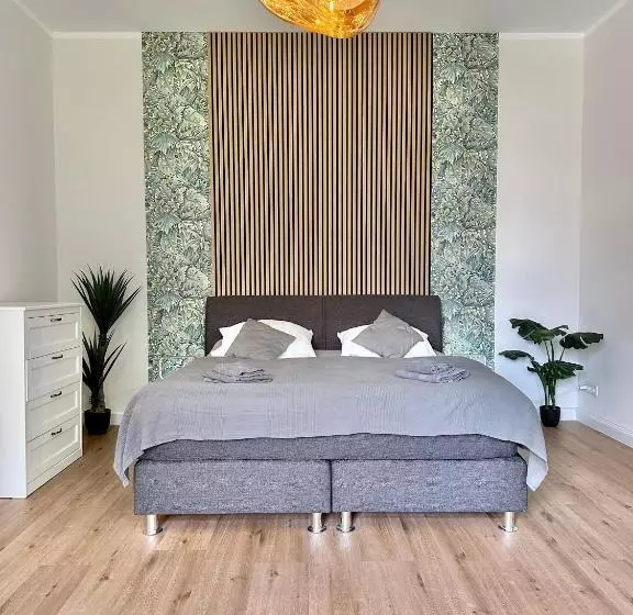 Exklusives City Apartment Im Herzen Oldenburgs Mit Balkon Und Parkplatz A36