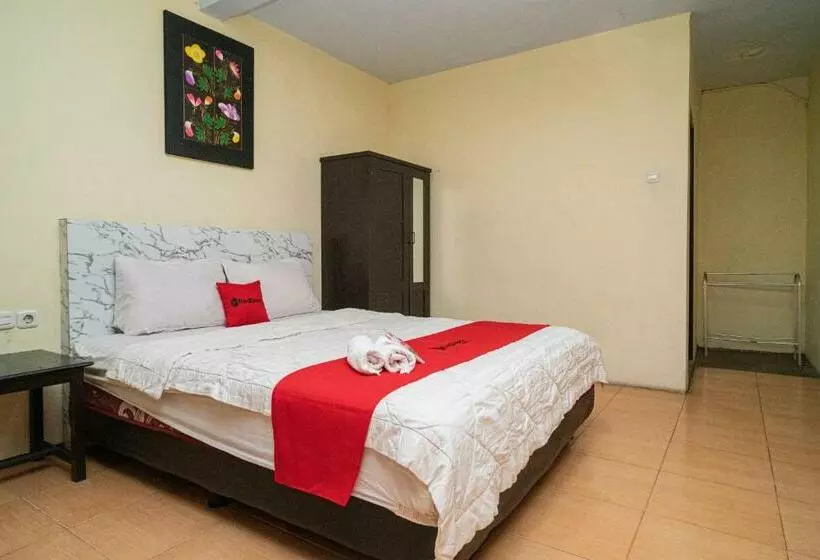 Hotelli Reddoorz Near Cyber Mall