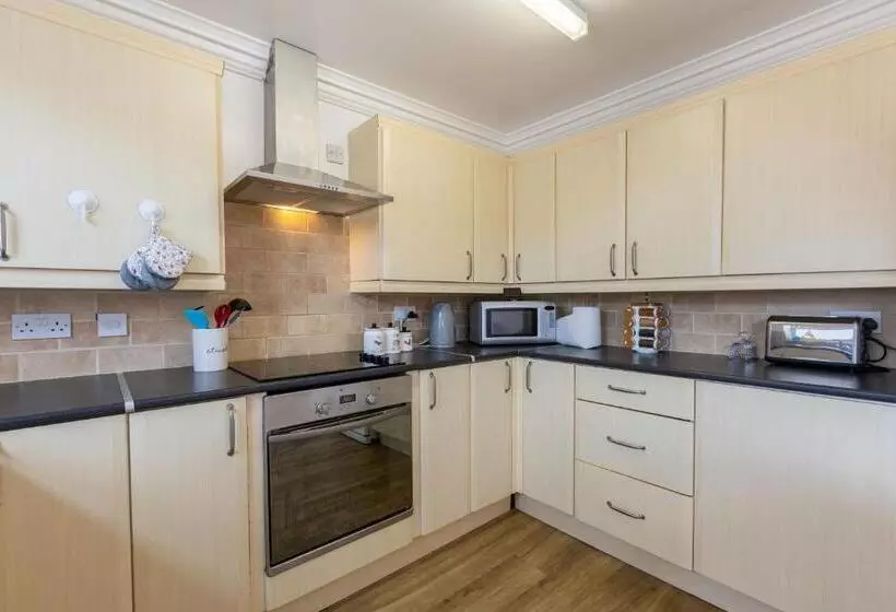Hullidays East Modern Detached 3 Bed House