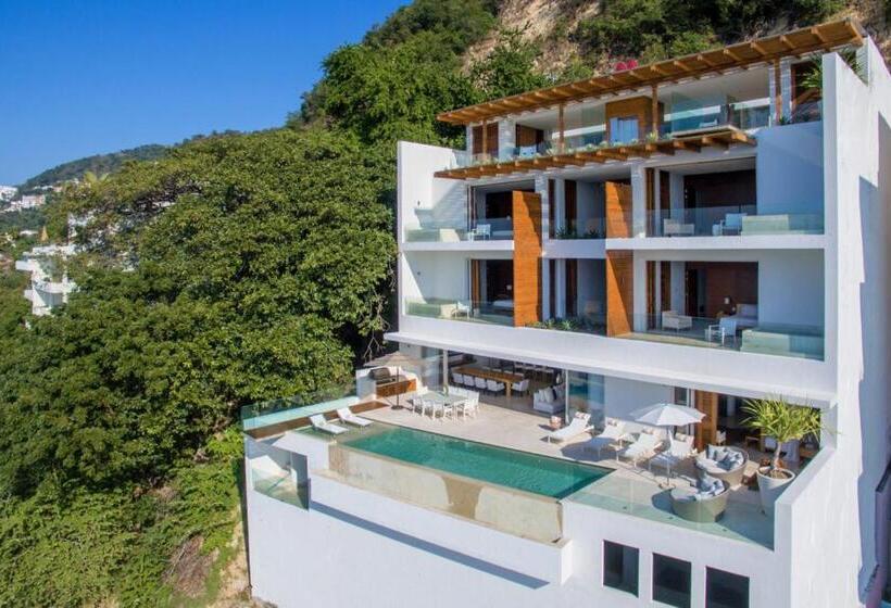 New Oceanfront Luxury Villa In Puerto Vallarta