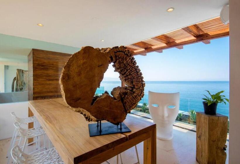 New Oceanfront Luxury Villa In Puerto Vallarta
