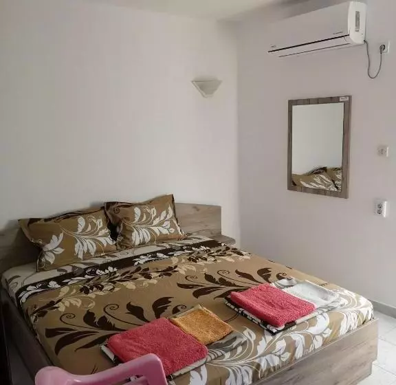ペンション Guestrooms Stoyanovi