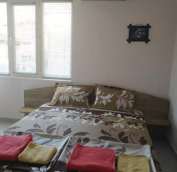 ペンション Guestrooms Stoyanovi