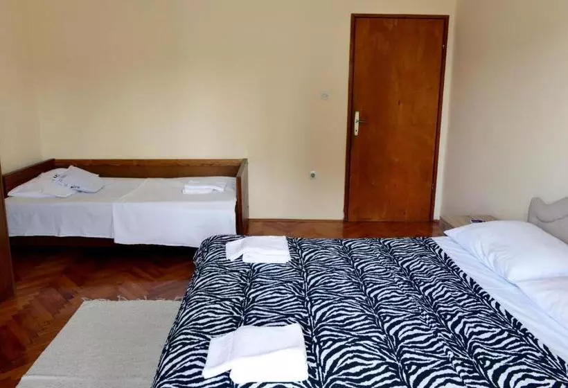 پانسیون Sobe Tivat