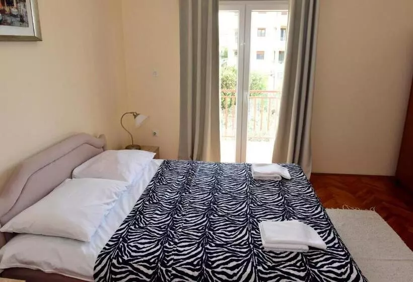 پانسیون Sobe Tivat