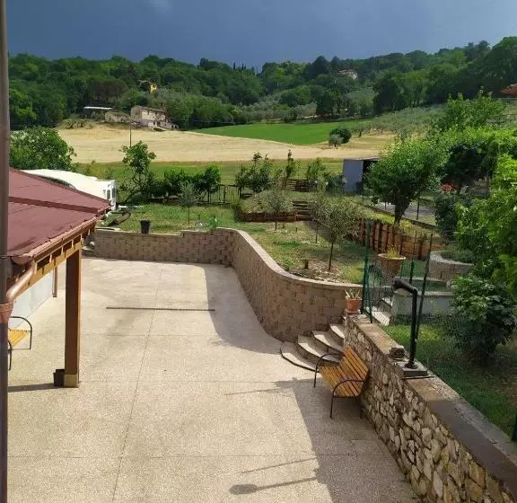 Una Casetta Intervineas