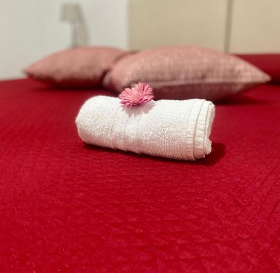 ベッドアンドブレックファースト Bed&breakfast Saturre