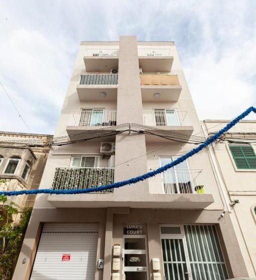Brand New 1br In Central Malta Hosted By Sweetstay