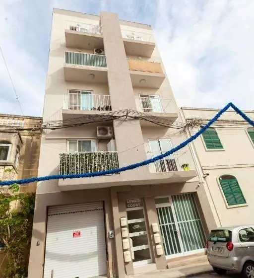Brand New 1br In Central Malta Hosted By Sweetstay