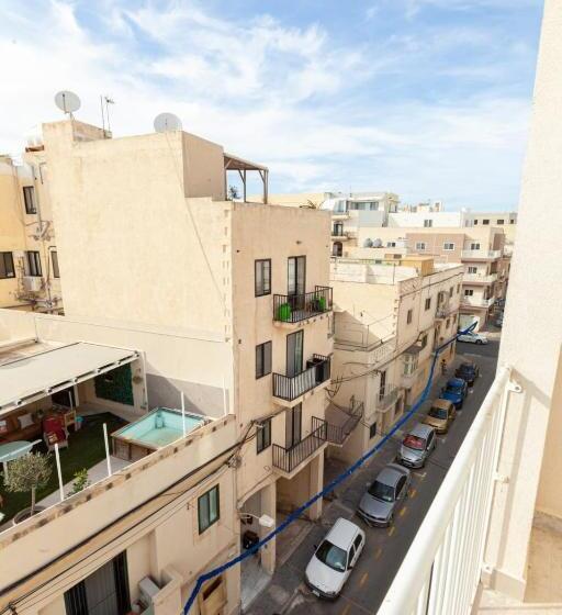 Brand New 1br In Central Malta Hosted By Sweetstay