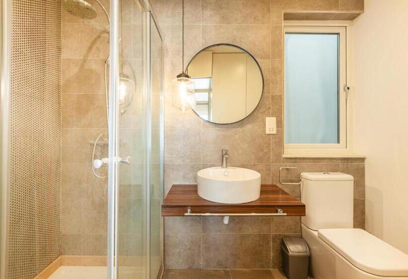 Brand New 1br In Central Malta Hosted By Sweetstay