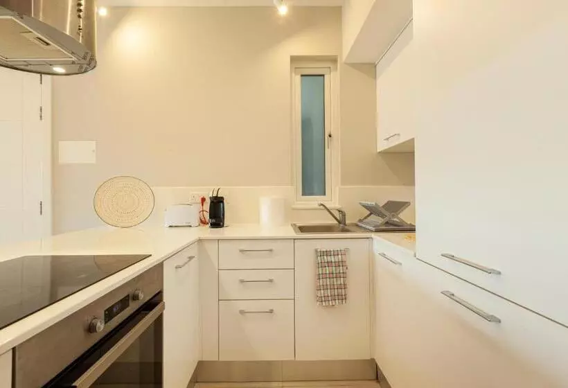 Brand New 1br In Central Malta Hosted By Sweetstay