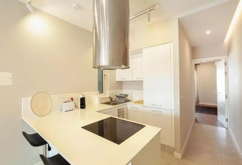 Brand New 1br In Central Malta Hosted By Sweetstay