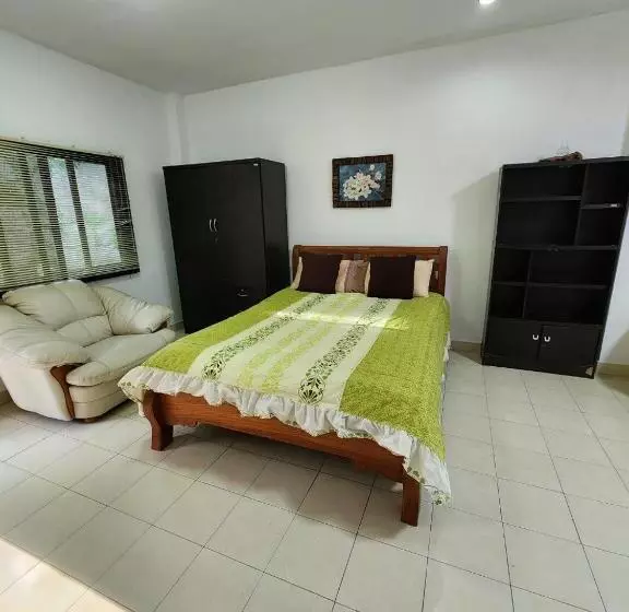 Happy Valley Pattaya