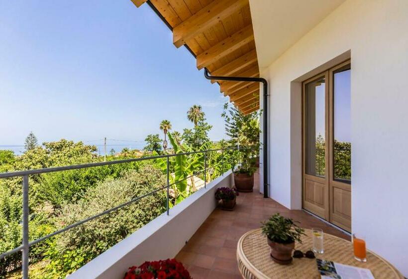 Hibiscusuno Tropea Residence