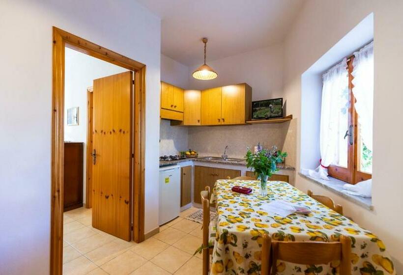 Hibiscusuno Tropea Residence