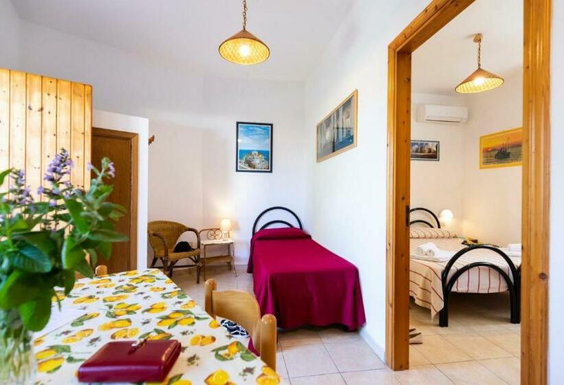 Hibiscusuno Tropea Residence