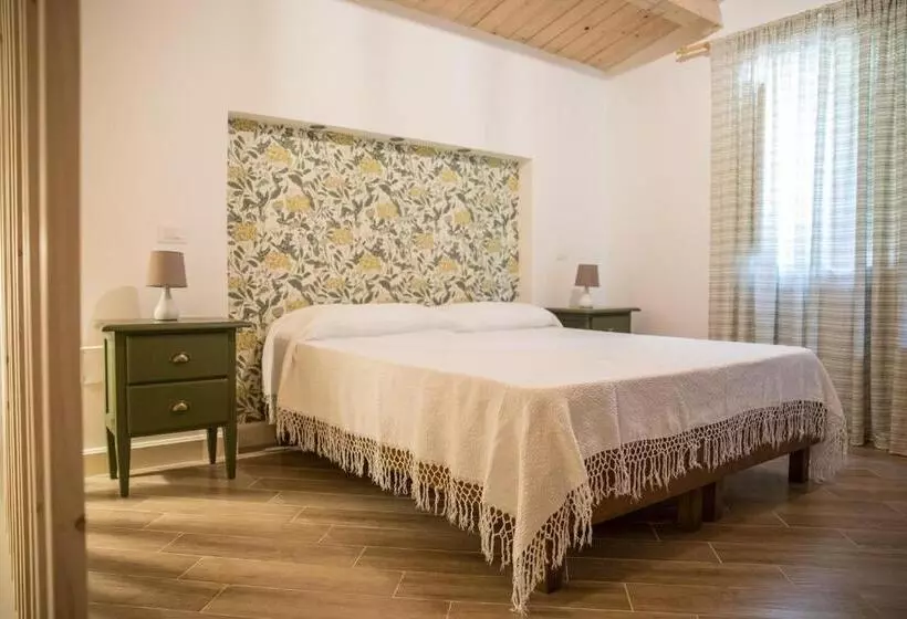 هتل Casale De Filippo