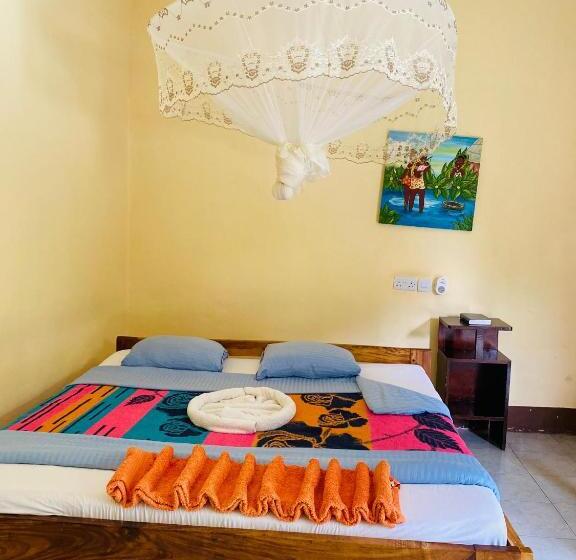 فندق Fig Tree Lodge Camp