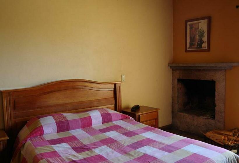 בית מלון כפרי Villa Zurqui