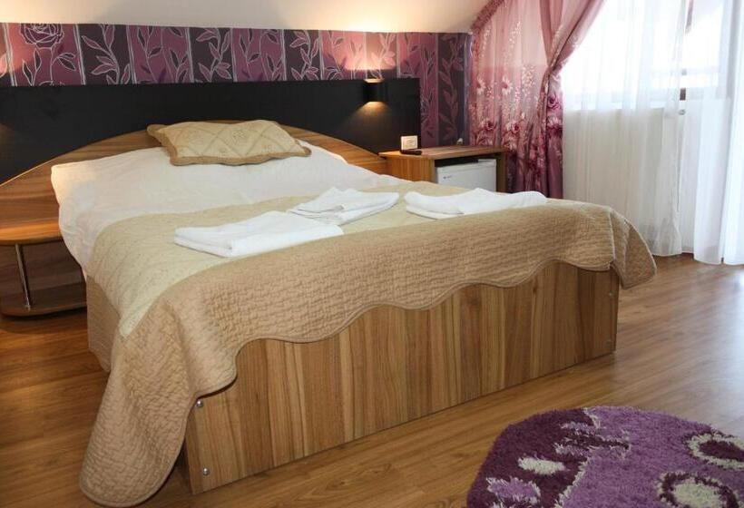 Pensão Perla Munților