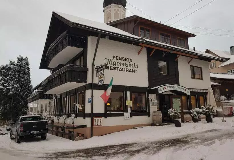 Aamiaismajoitus (B&B) Pension – Restaurant Jägerwinkl