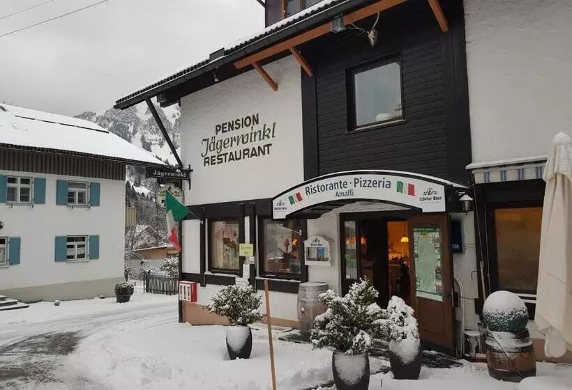 Aamiaismajoitus (B&B) Pension – Restaurant Jägerwinkl