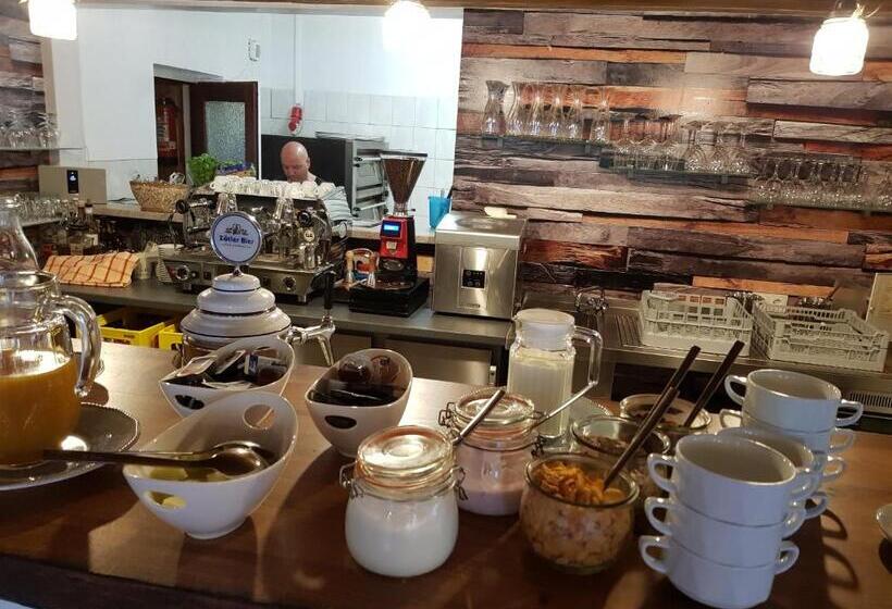 Bed and Breakfast Pension – Restaurant Jägerwinkl