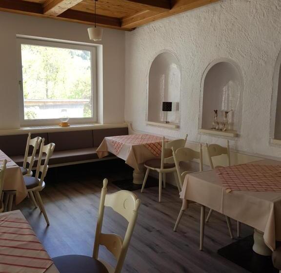 Bed and Breakfast Pension – Restaurant Jägerwinkl