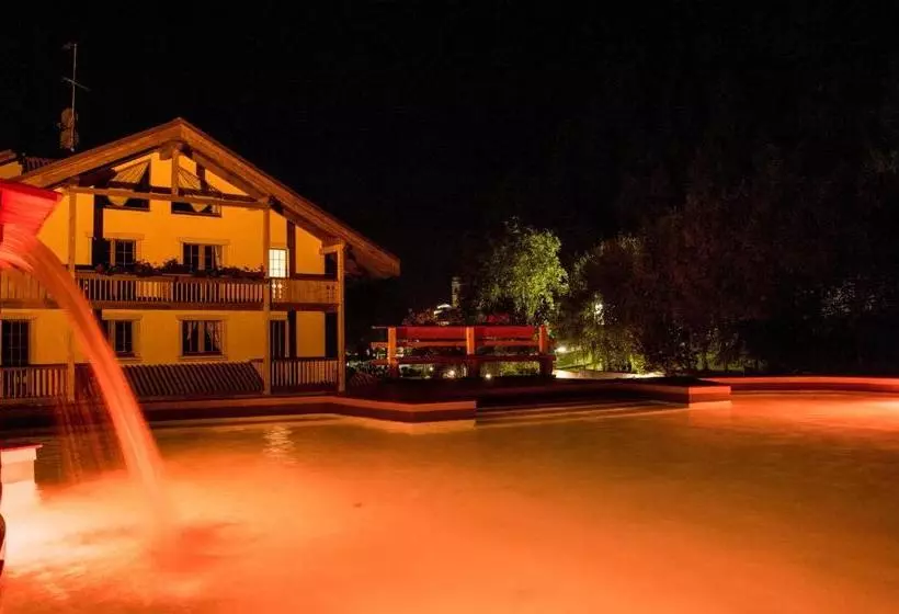 Holidays Dolomiti Apartment Resort