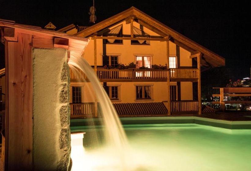 Holidays Dolomiti Apartment Resort