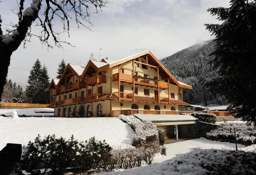 Holidays Dolomiti Apartment Resort