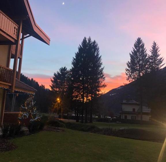 Holidays Dolomiti Apartment Resort