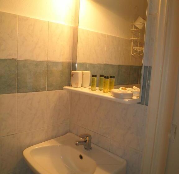 בית מלון כפרי Babis