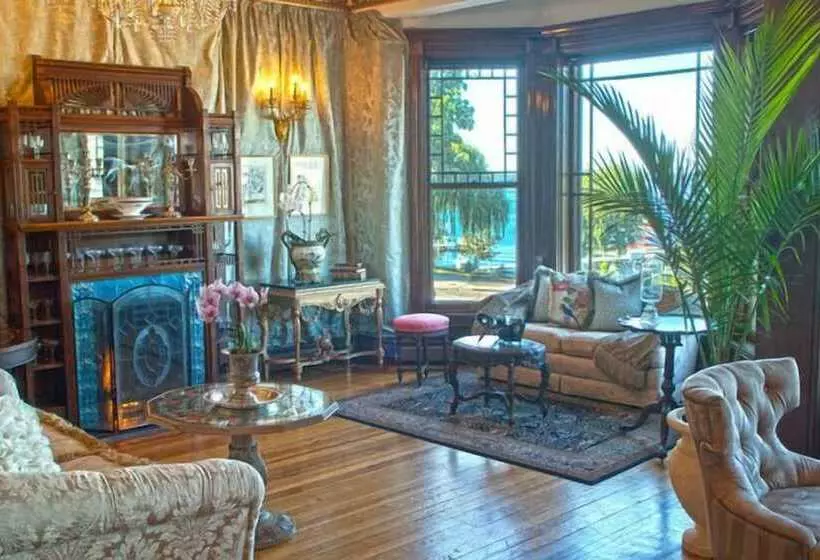 فندق Baker House