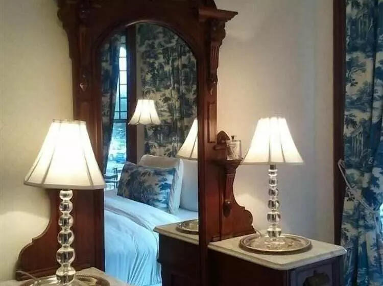 فندق Baker House