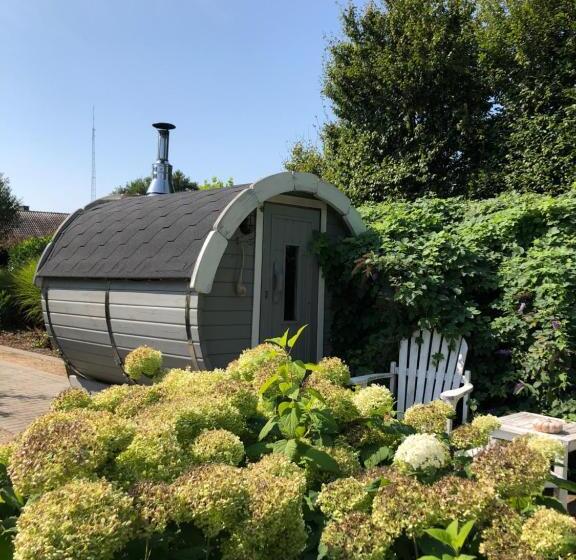 فندق Guesthouse De Witte Merel Deluxe