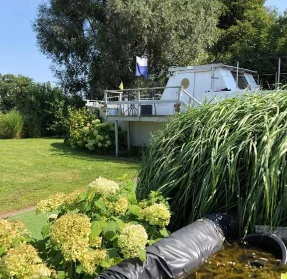 호텔 Guesthouse De Witte Merel Deluxe