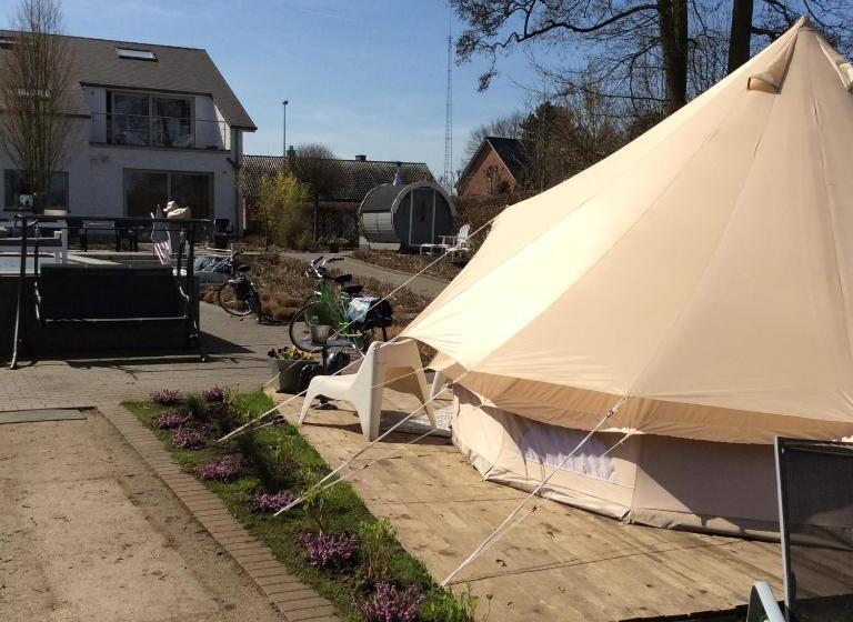 فندق Guesthouse De Witte Merel Deluxe