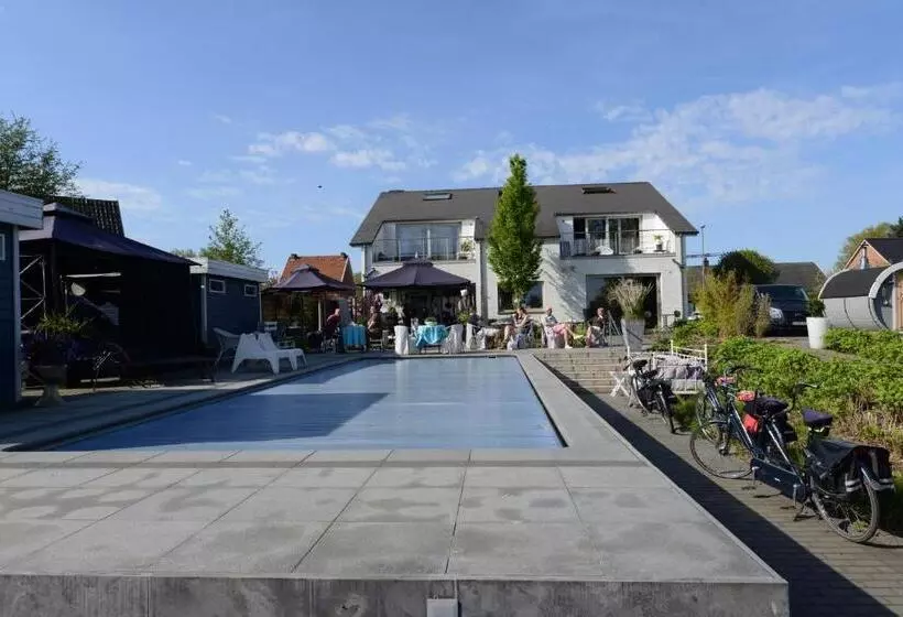 호텔 Guesthouse De Witte Merel Deluxe