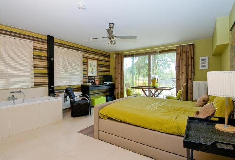 فندق Guesthouse De Witte Merel Deluxe