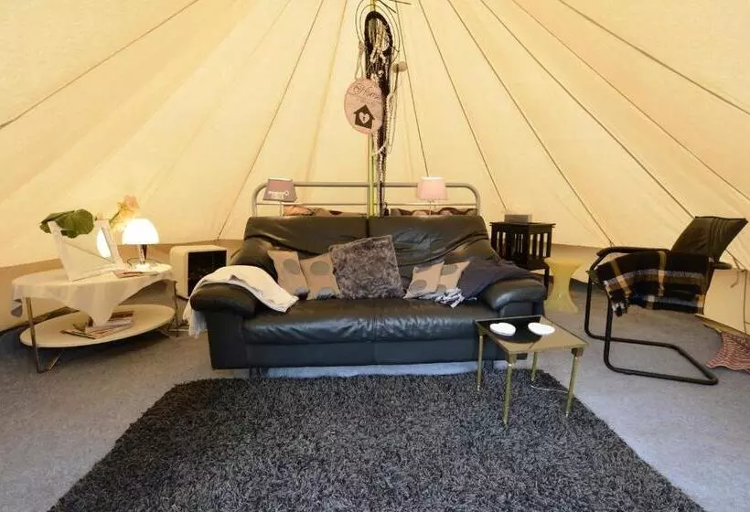 호텔 Guesthouse De Witte Merel Deluxe