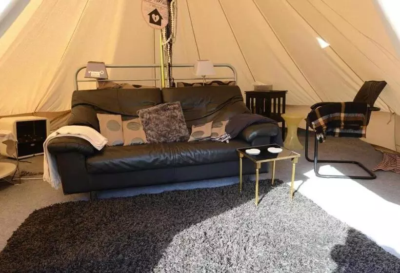 호텔 Guesthouse De Witte Merel Deluxe