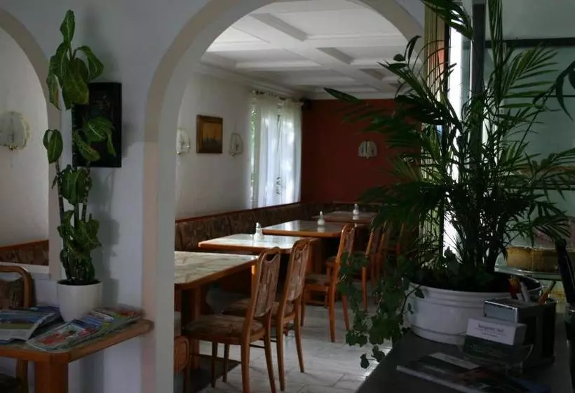 Отель Bergener Hof