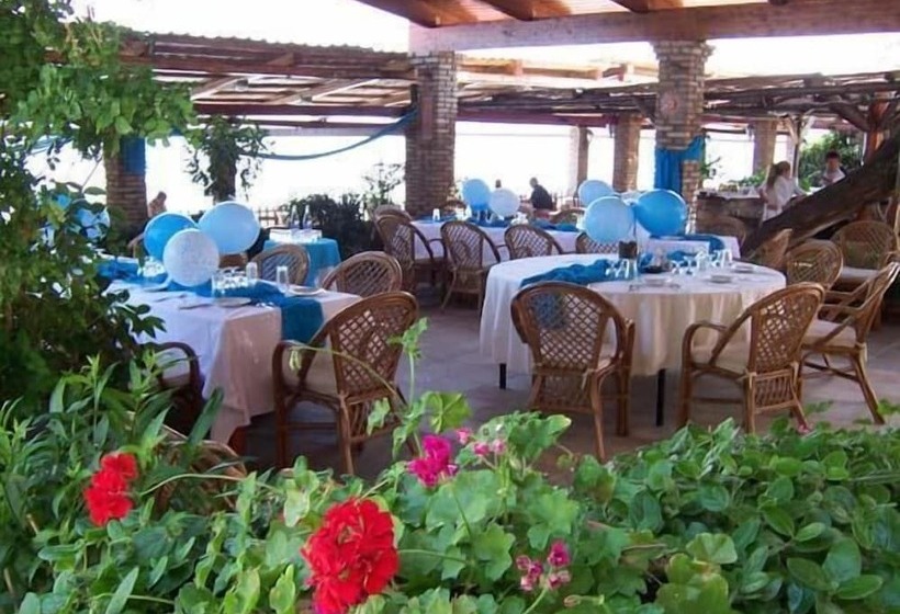 فندق Castella Beach