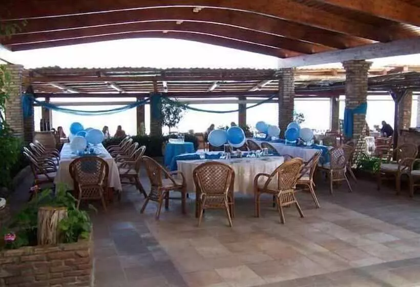 ホテル Castella Beach